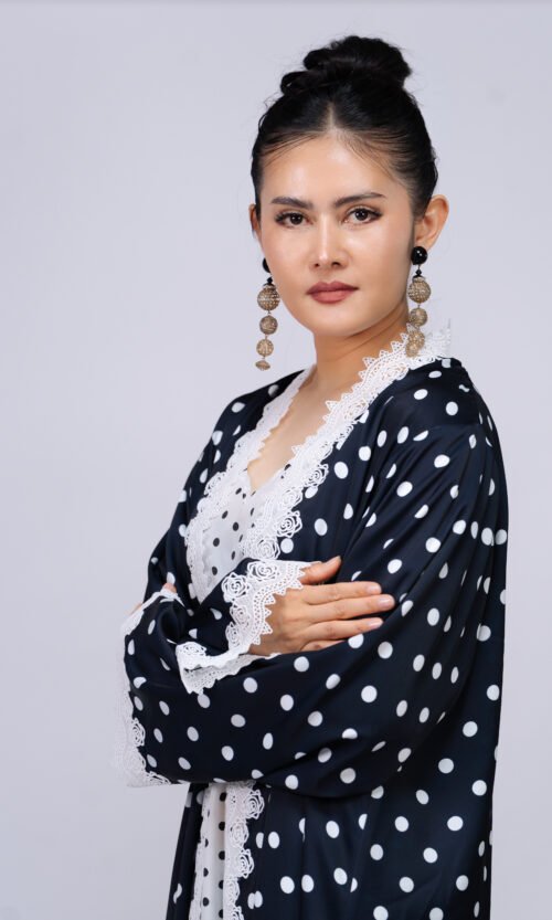 Noir Dot Lace Abaya – MS81 - Image 2